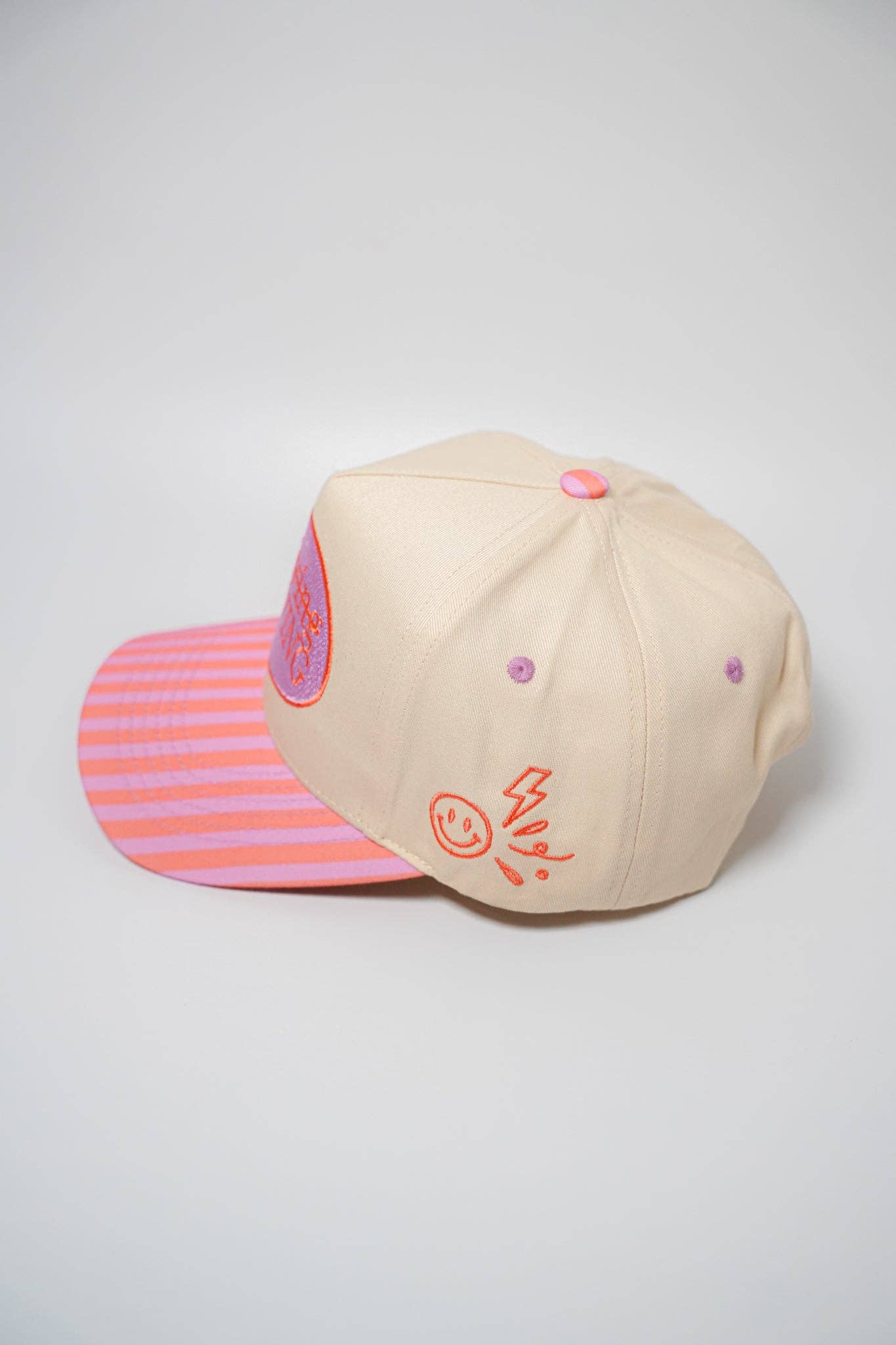 THRIVING TRUCKER HAT