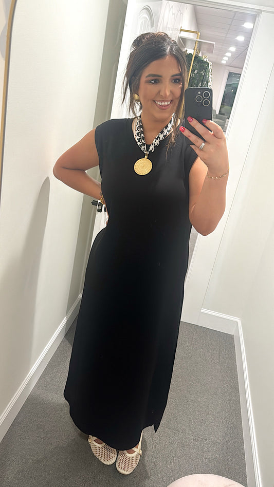 Flagged for Fashion Maxi - Black