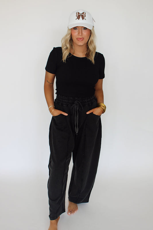 Barrel Sweats in Black