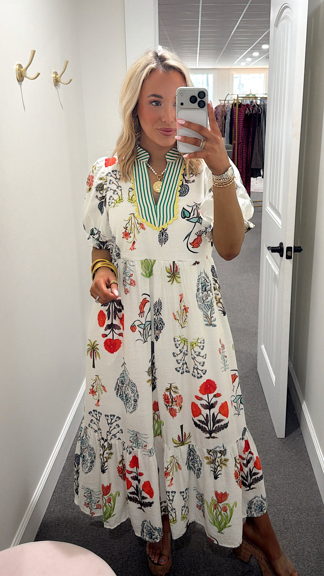 Barnyard Breeze Midi Dresz