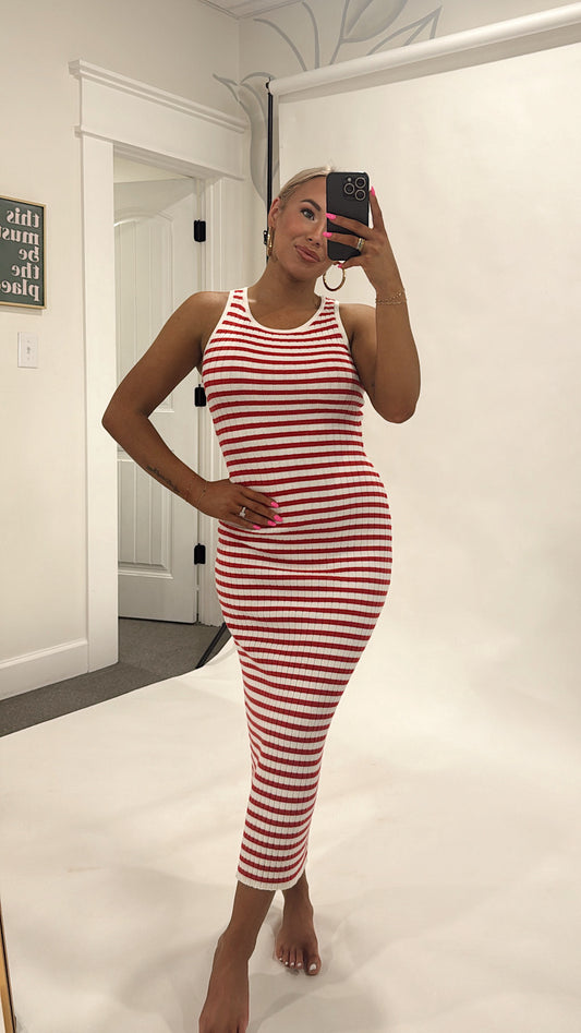 Simple Life Ribbed Midi in Red