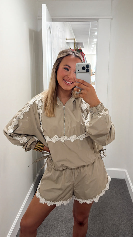 Daisy Lace Windbreaker Set