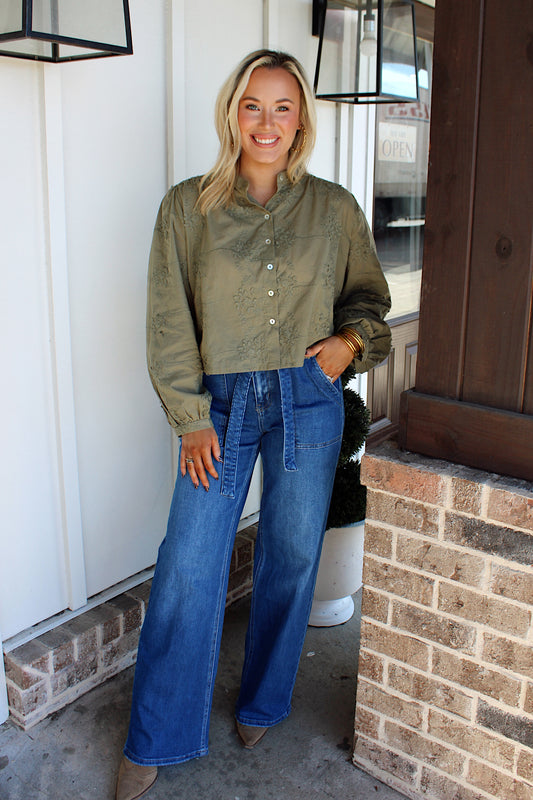 Woven Long Sleeve Top in Olive