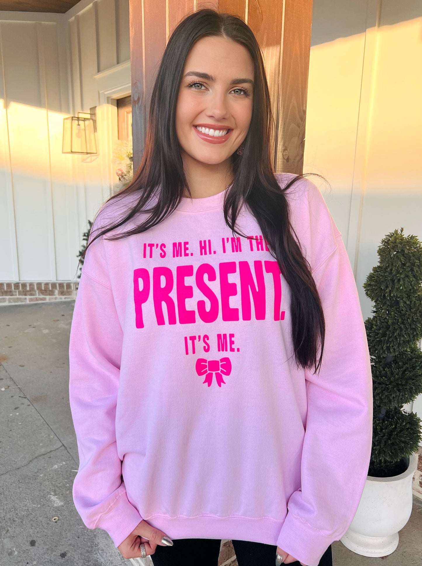 It's Me Hi I'm The Present It's Me Sweatshirt