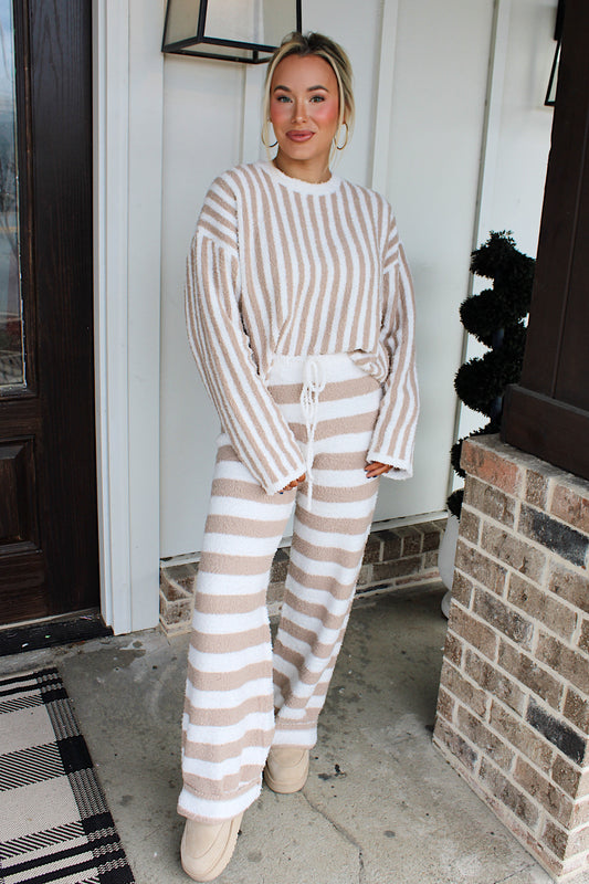 The Girl on the Go Set - Taupe