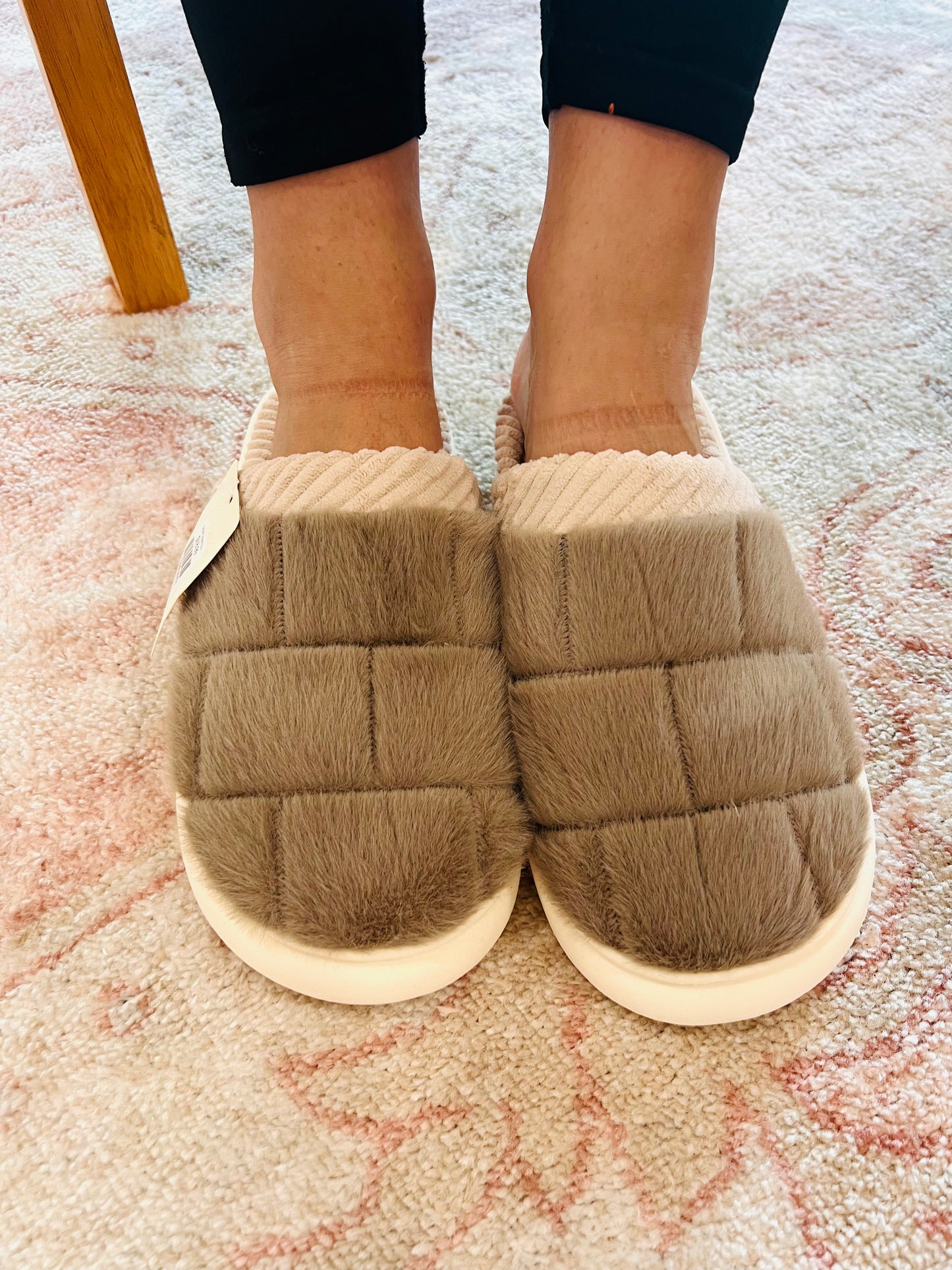 Criss Cross Faux Fur Slippers