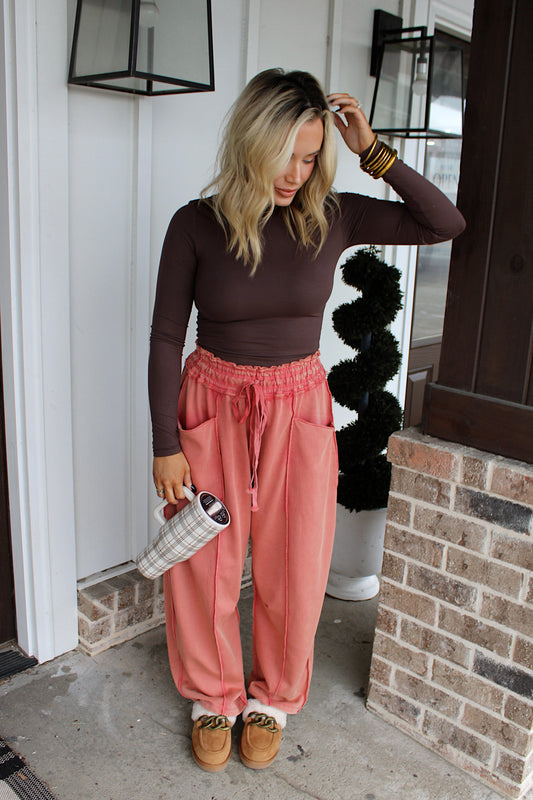 Barrel Sweats in Sienna