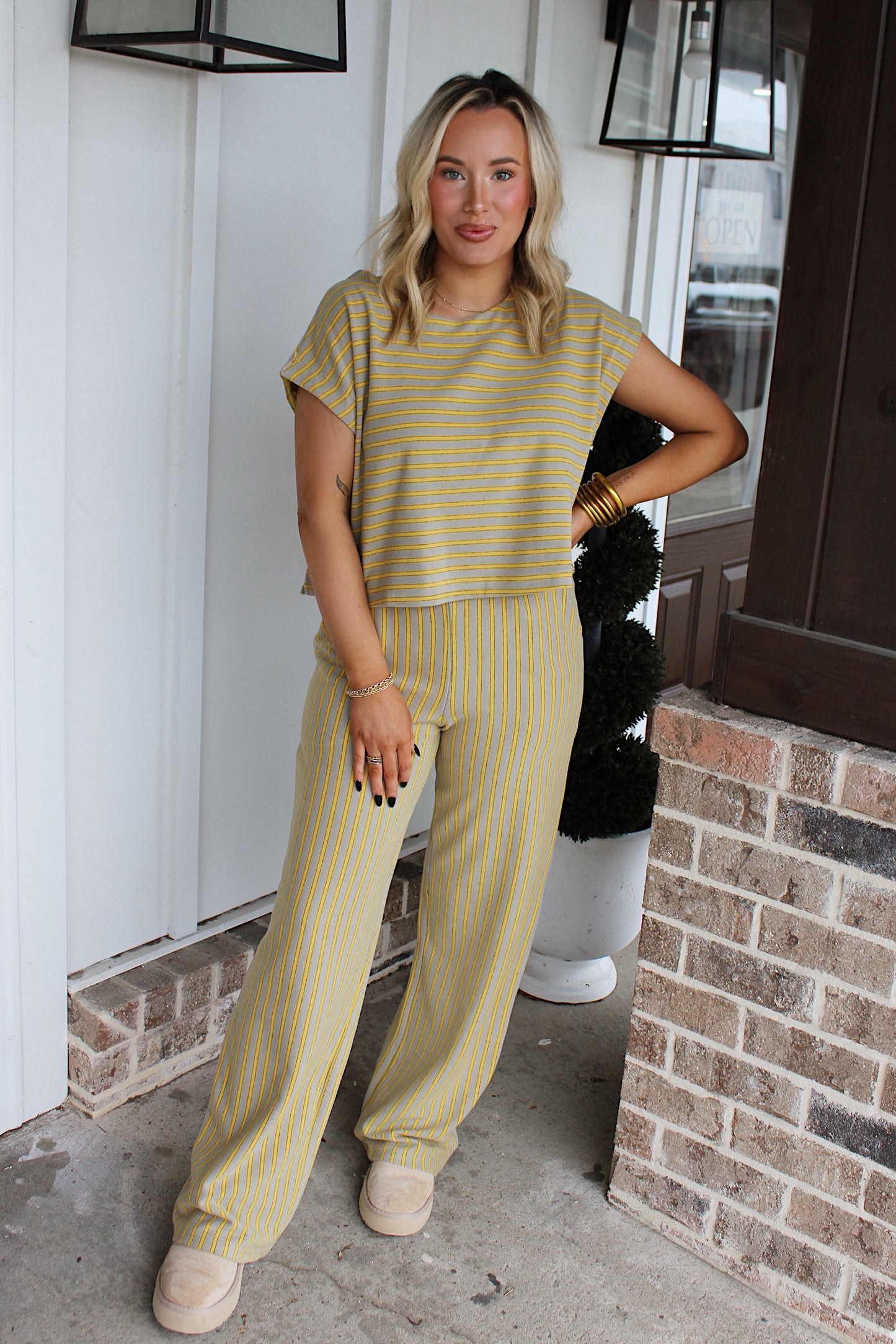 Coffee Shop Meetup Set