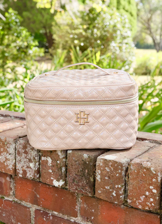 CAROLINE HILL | Nude Patent Hampton Train Case