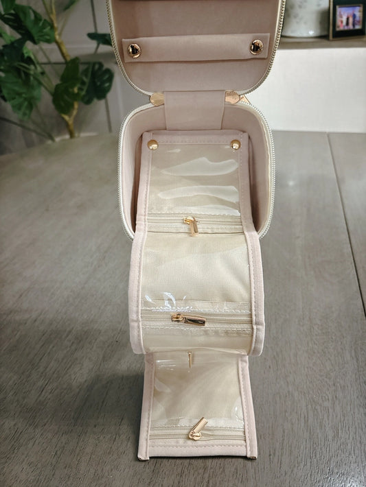 Fold-Out Jewelry Case