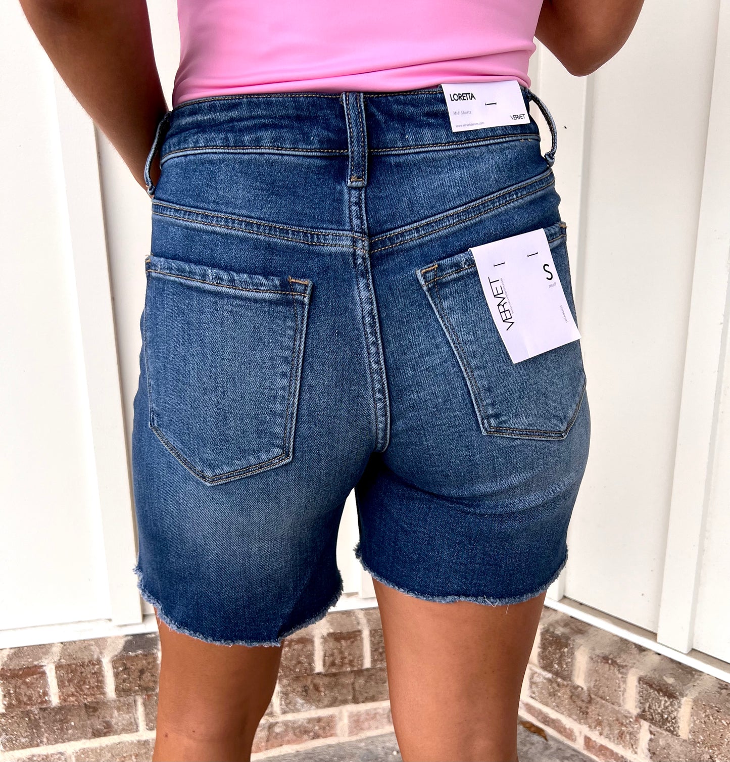 Cheerful Mid Rise Midi Shorts