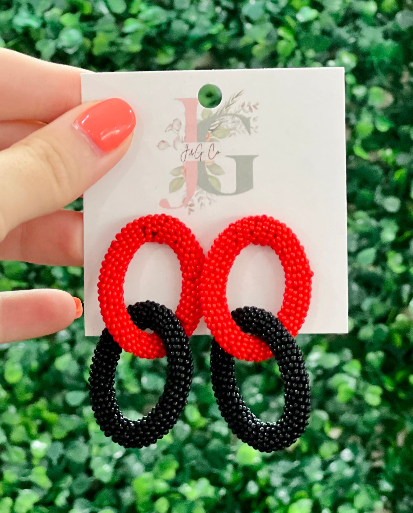 Oval Linked Red/Black Earrings